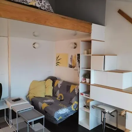 Sky-view Apartmentin Perfect Center Apartment
